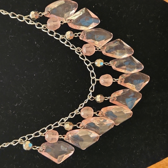 Fashion Necklace, light pink stones, with silver chain and lobster claw clasp. - Picture 2 of 6